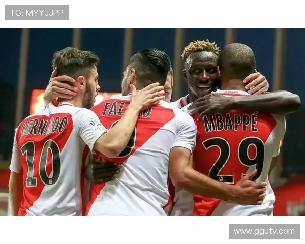 巴黎对决摩纳哥：法甲巅峰之战现场直播